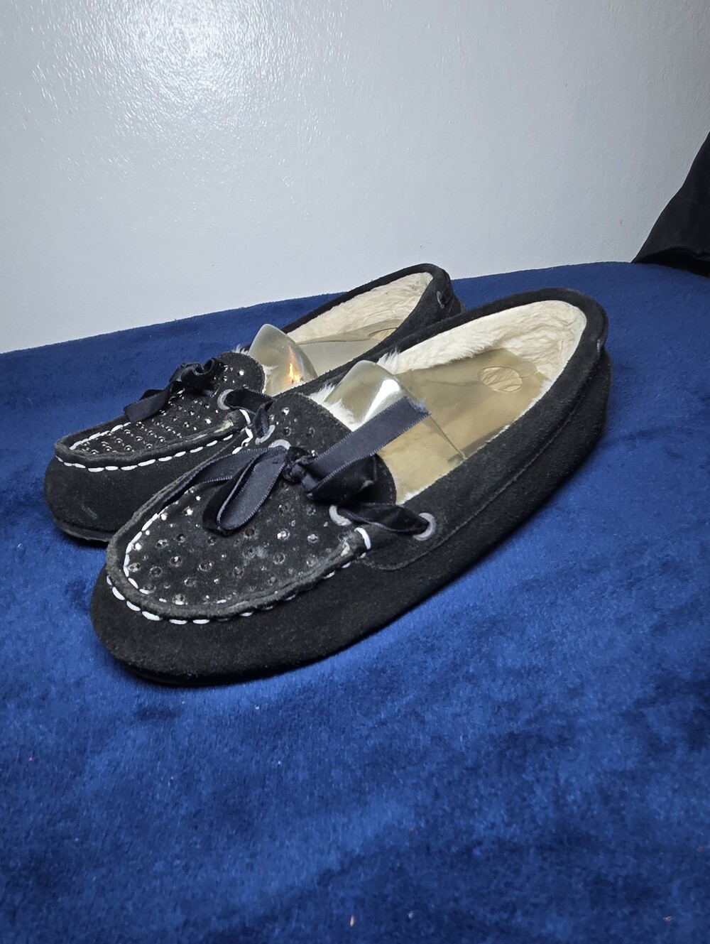 Clarks Womens Fur Lined Leather Moccasins Black  Bling Size 6